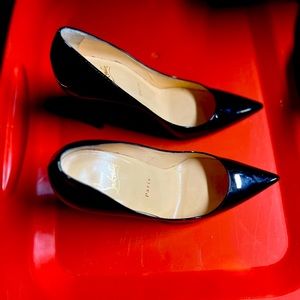 Just fixed the bottoms still have the name on it . Too high for me